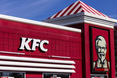 KFC और पिज्जा हट पर भड़का लोगों का गुस्सा, #BoycottKFC हुआ ट्रेंड तो कंपनी ने मांगी माफी