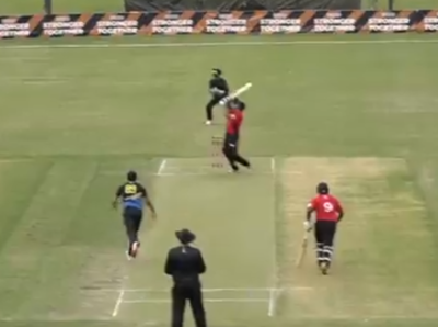 52 की उम्र में अपने बैटिंग से इस बल्लेबाज ने किया युवा खिलाड़ियों को फेल, जड़े लंबे-लंबे सिक्स- देखें VIDEO