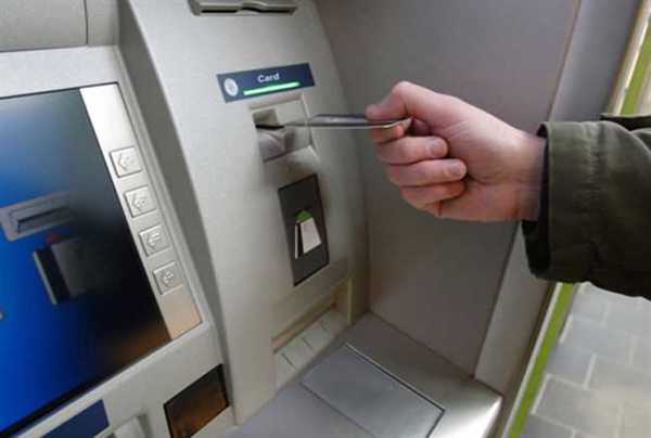 जेब ढीली करने को रहिए तैयार, इस महीने से ATM से पैसा निकालना होगा महंगा, डेबिट और क्रेडिट पर देना होगा अधिक शुल्क 